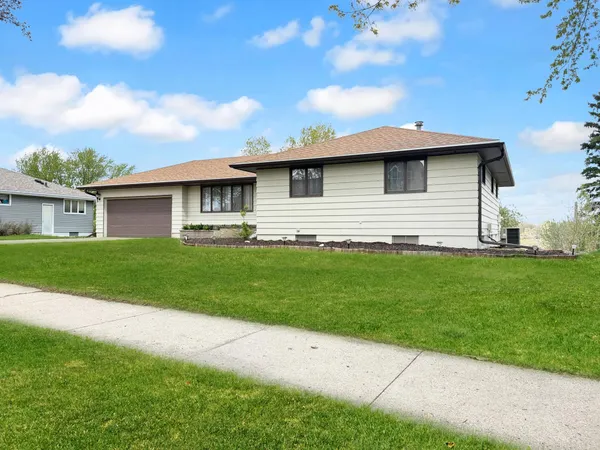 $229,900 | 873 South Hampton Street, Fairmont, MN 56031