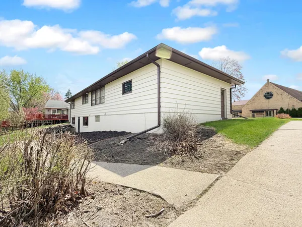 $229,900 | 873 South Hampton Street, Fairmont, MN 56031