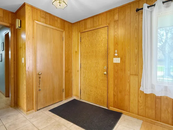 $229,900 | 873 South Hampton Street, Fairmont, MN 56031