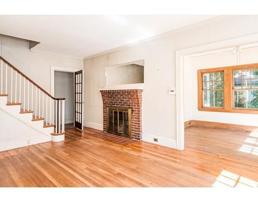 7 Plainfield Street Lexington, MA 02421 - Photo 4 of 18 Gallery Image 4