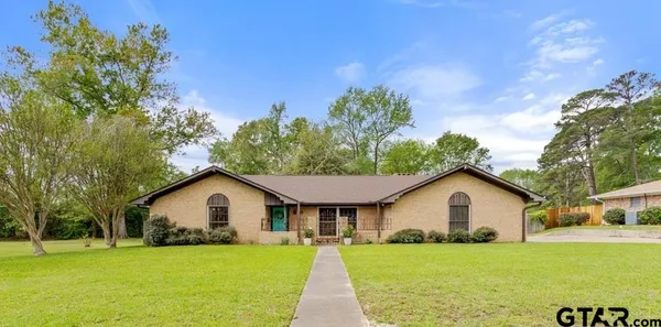 $348,500 | 105 North Pope Drive, Overton, TX 75684