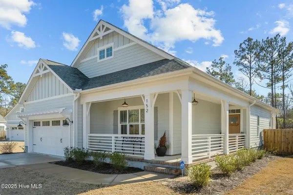 $2,400 | 152 Streambed Way, Hampstead, NC 28443