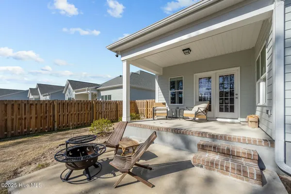 $2,400 | 152 Streambed Way, Hampstead, NC 28443