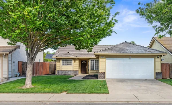 $448,900 | 416 Mid Pines Way, Modesto, CA 95354