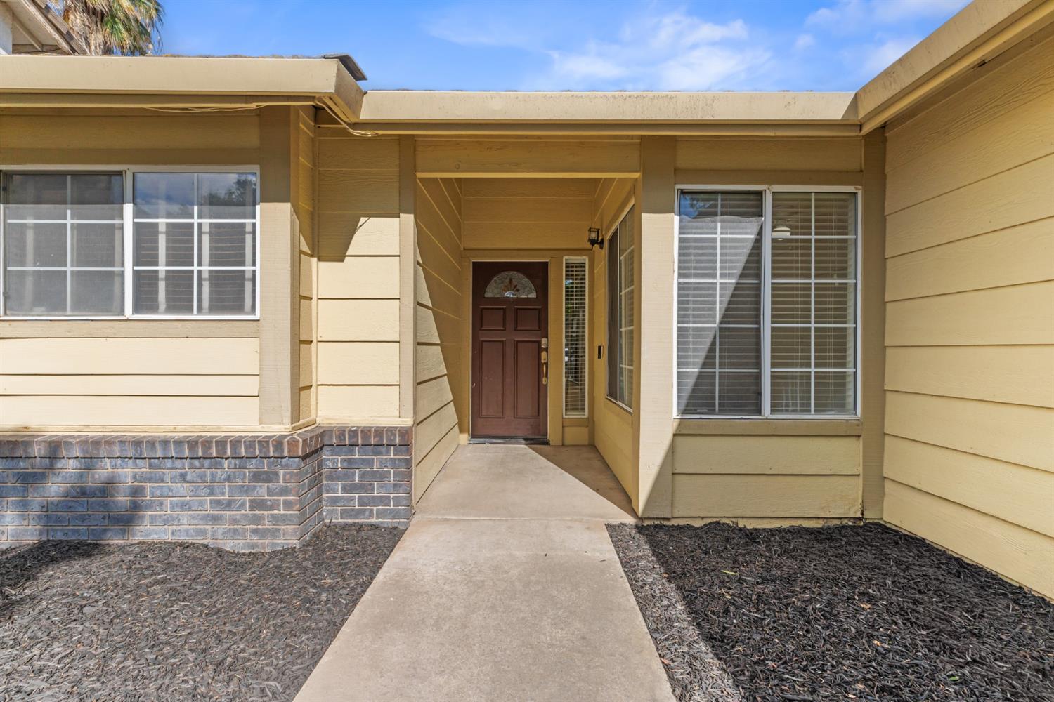 416 Mid Pines Way Modesto, CA 95354 - Photo 2 of 24