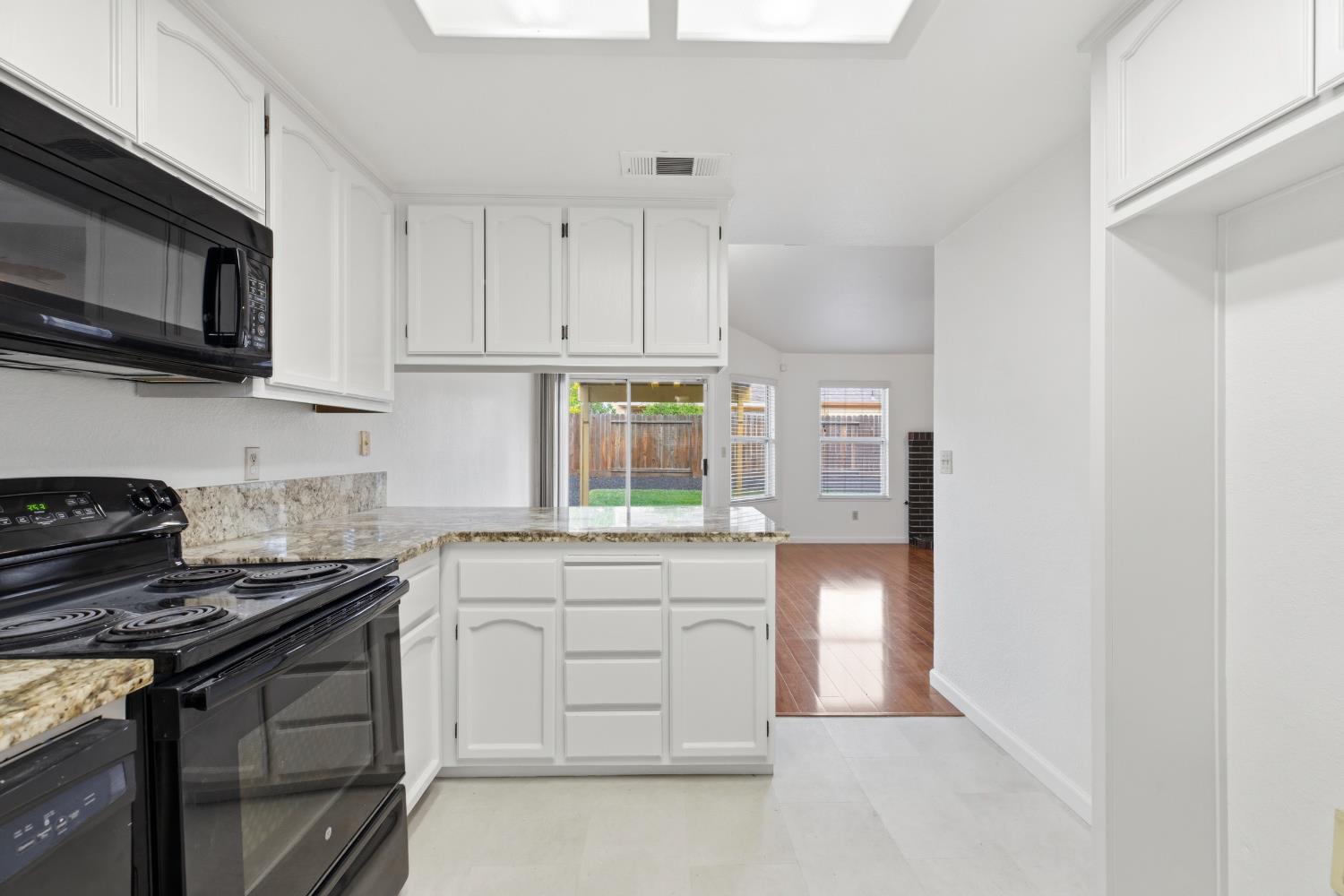 416 Mid Pines Way Modesto, CA 95354 - Photo 9 of 24