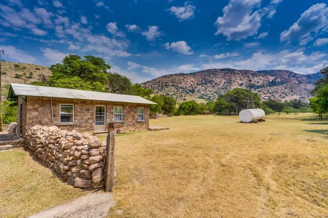 $1,720,000 | 3791 Highway 80, Bisbee, AZ 85603