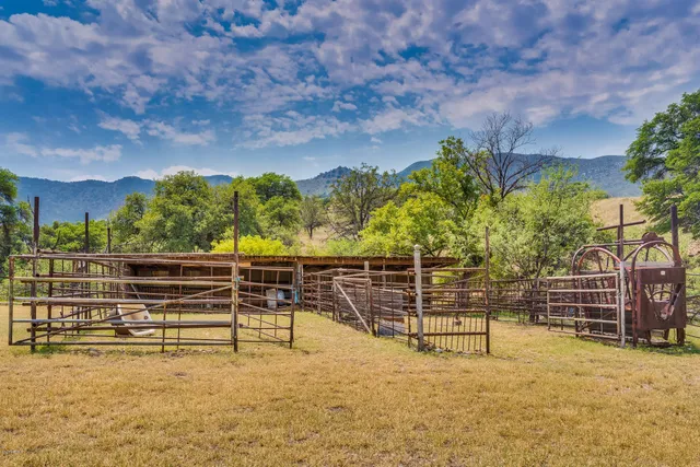 $1,720,000 | 3791 Highway 80, Bisbee, AZ 85603