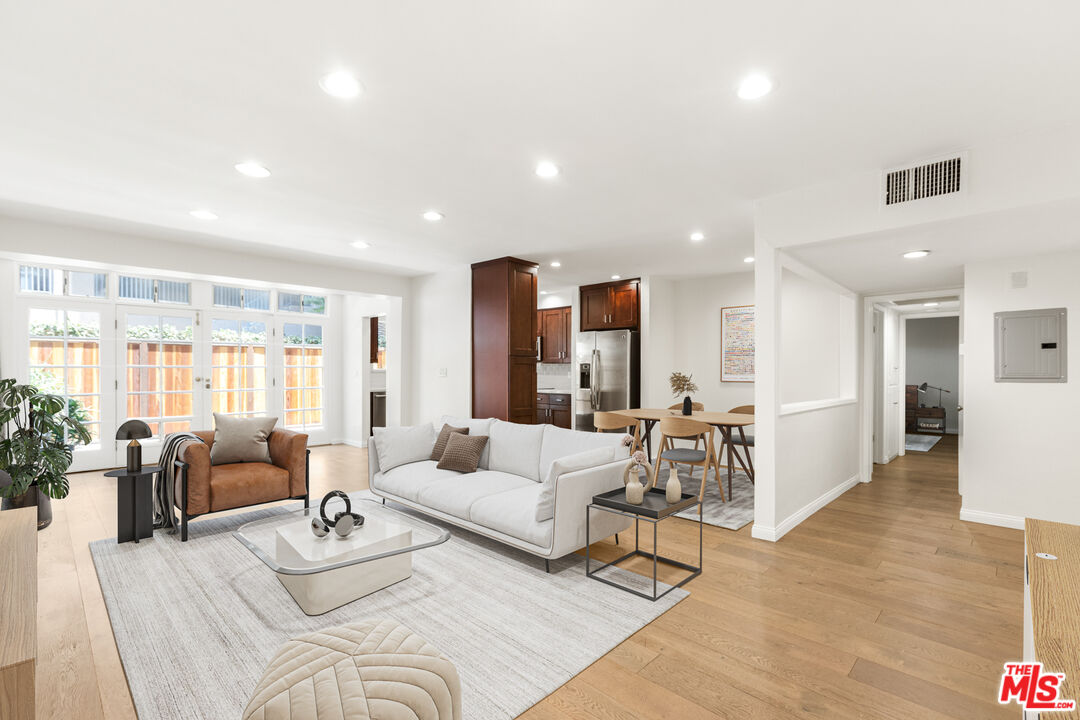 1734 North Fuller Ave Unit 105  