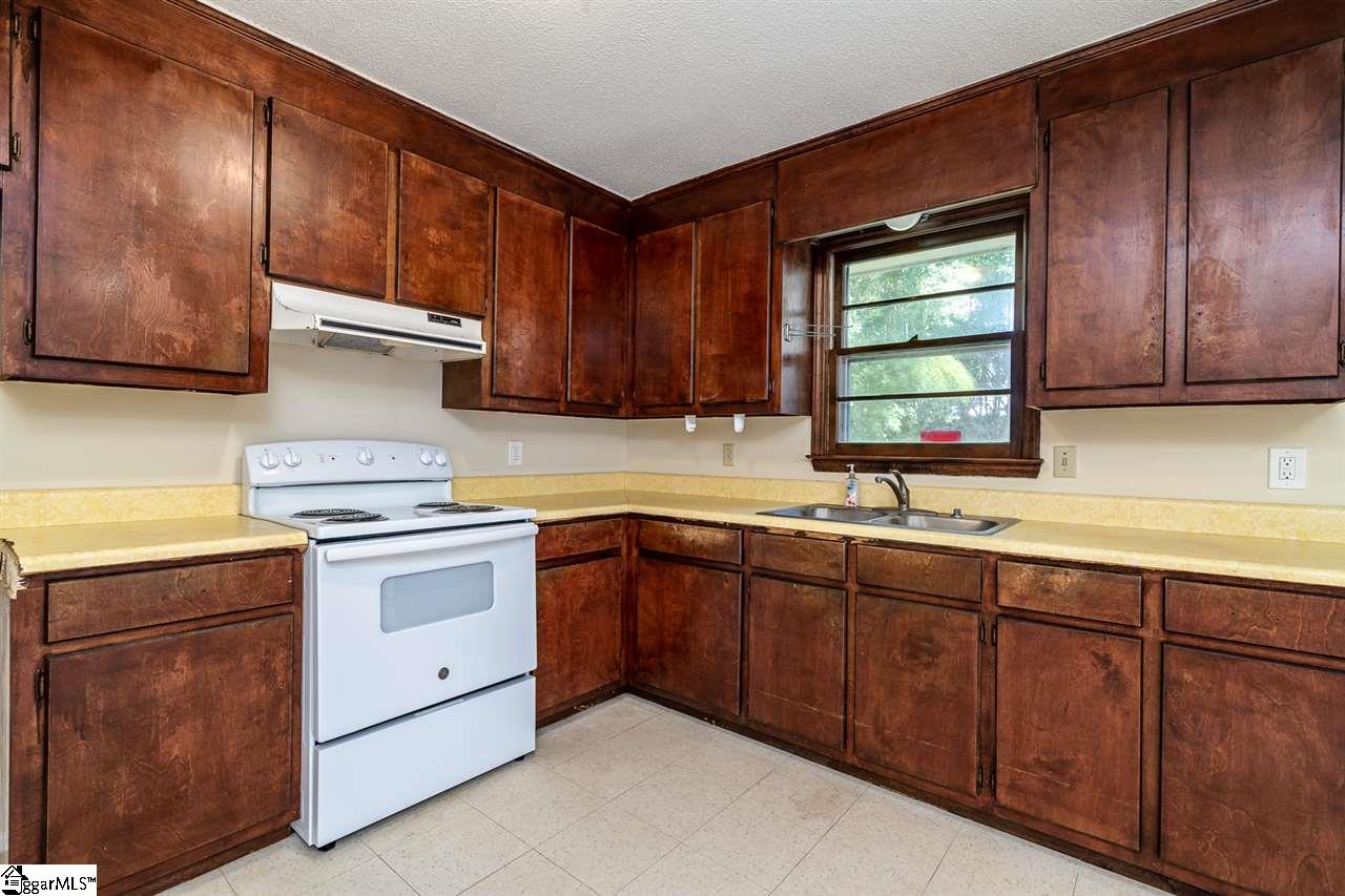 715 East Calhoun Street Anderson, SC 29621 - Photo 15 of 26
