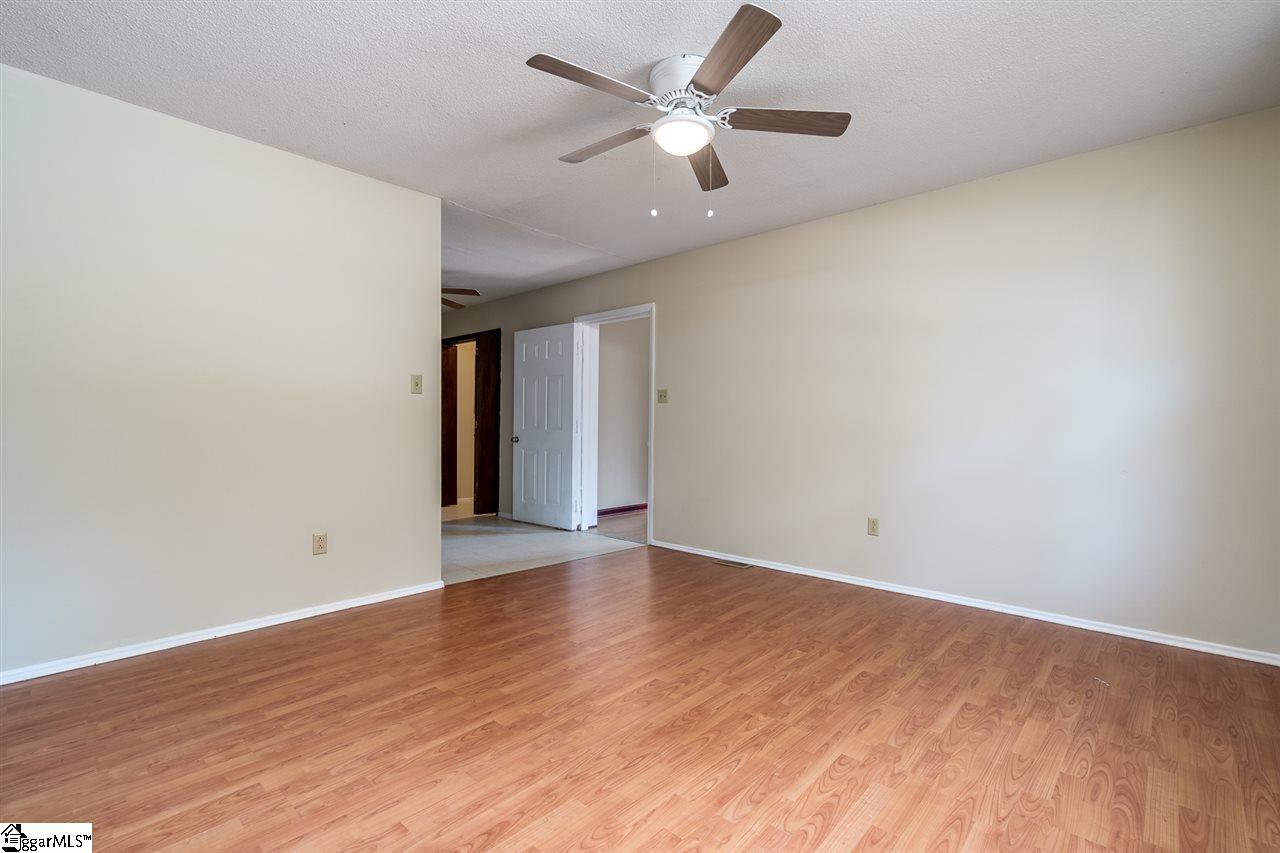 715 East Calhoun Street Anderson, SC 29621 - Photo 6 of 26