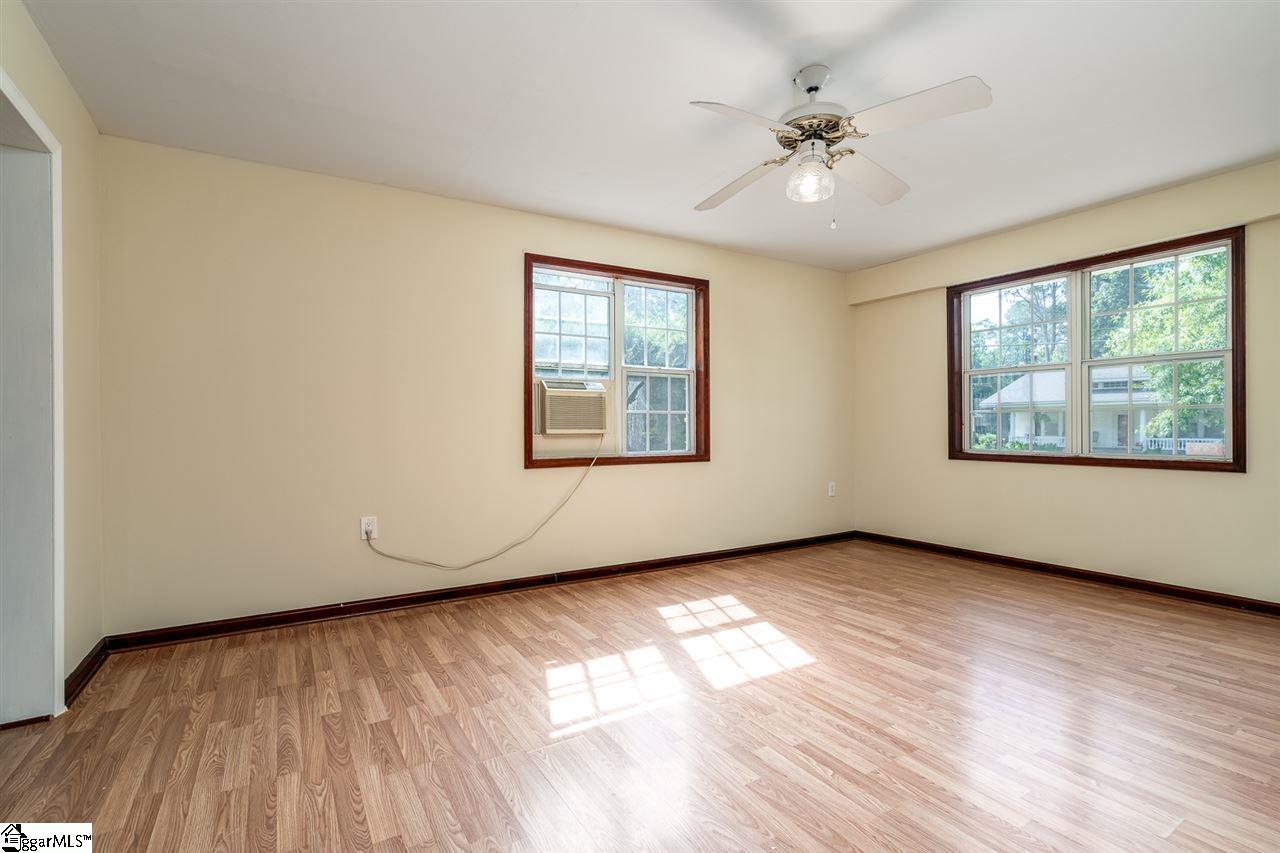 715 East Calhoun Street Anderson, SC 29621 - Photo 8 of 26