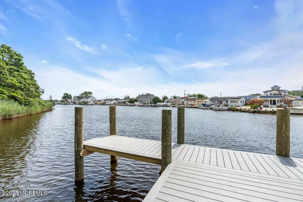 $925,000 | 72 Saltspray Drive, Forked River, NJ 08731