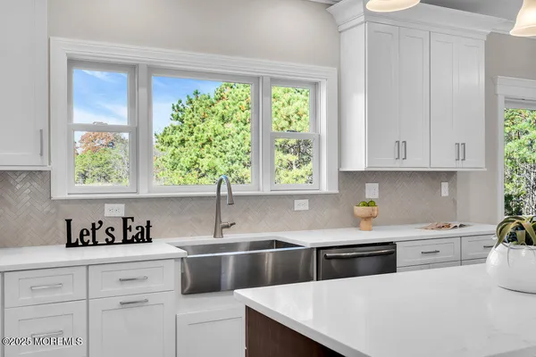 $925,000 | 72 Saltspray Drive, Forked River, NJ 08731