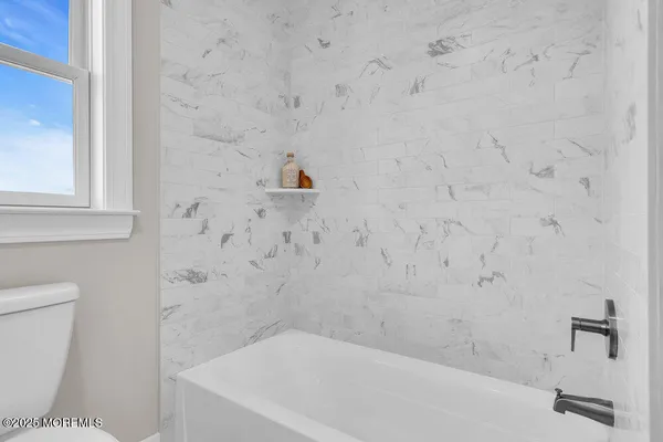 $925,000 | 72 Saltspray Drive, Forked River, NJ 08731