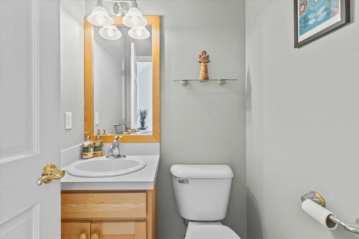 1653 Plunkton Road Warren, VT 05674 - Photo 19 of 40