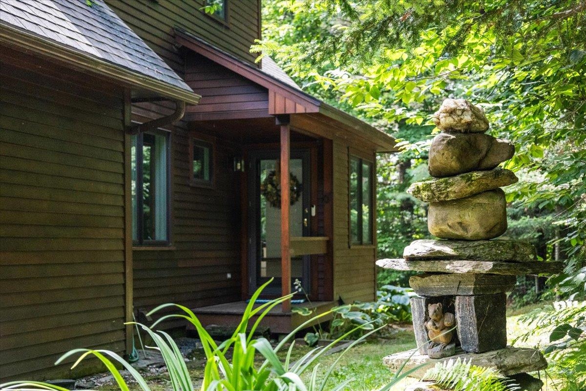 1653 Plunkton Road Warren, VT 05674 - Photo 5 of 40