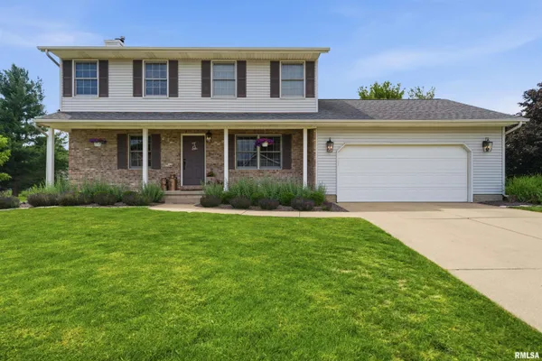 $349,900 | 535 North Oklahoma Avenue, Morton, IL 61550