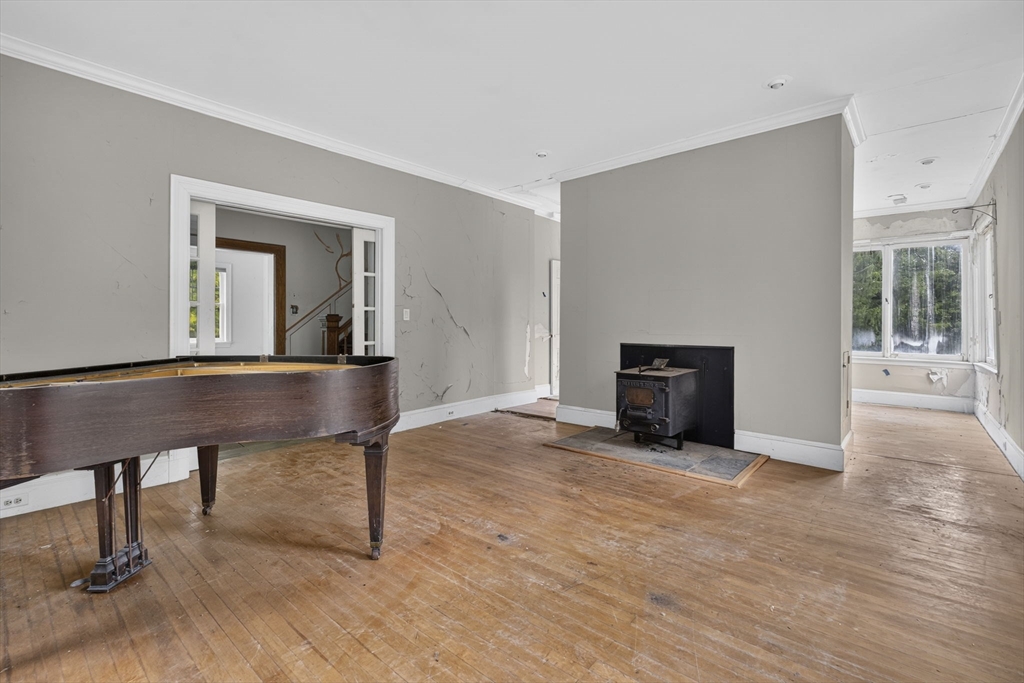 35 Leominster Road Lunenburg, MA 01462 - Photo 5 of 38 Gallery Image 5