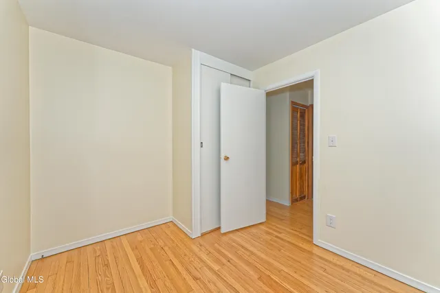 $299,900 | 26 Mildred Lane, Colonie, NY 12110