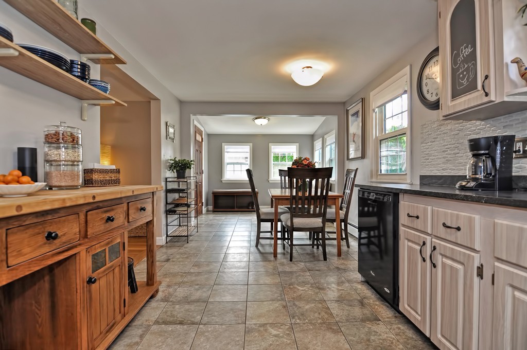 121 Rustcraft Road Dedham, MA 02026 - Photo 5 of 27 Gallery Image 5