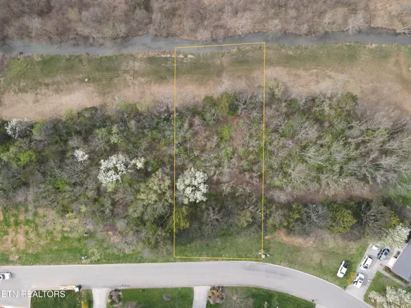 $89,900 | 7424 Country Meadow Drive, Knoxville, TN 37918