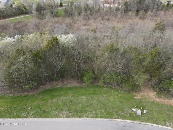 $89,900 | 7424 Country Meadow Drive, Knoxville, TN 37918