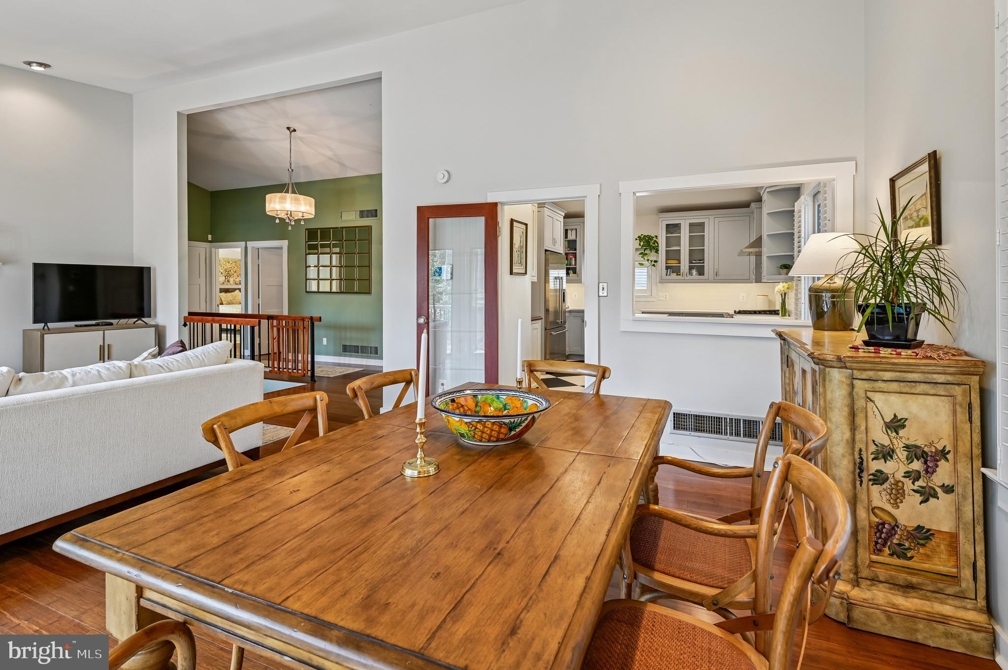 2654 Ogleton Road Annapolis, MD 21403 - Photo 14 of 47 Open concept dining