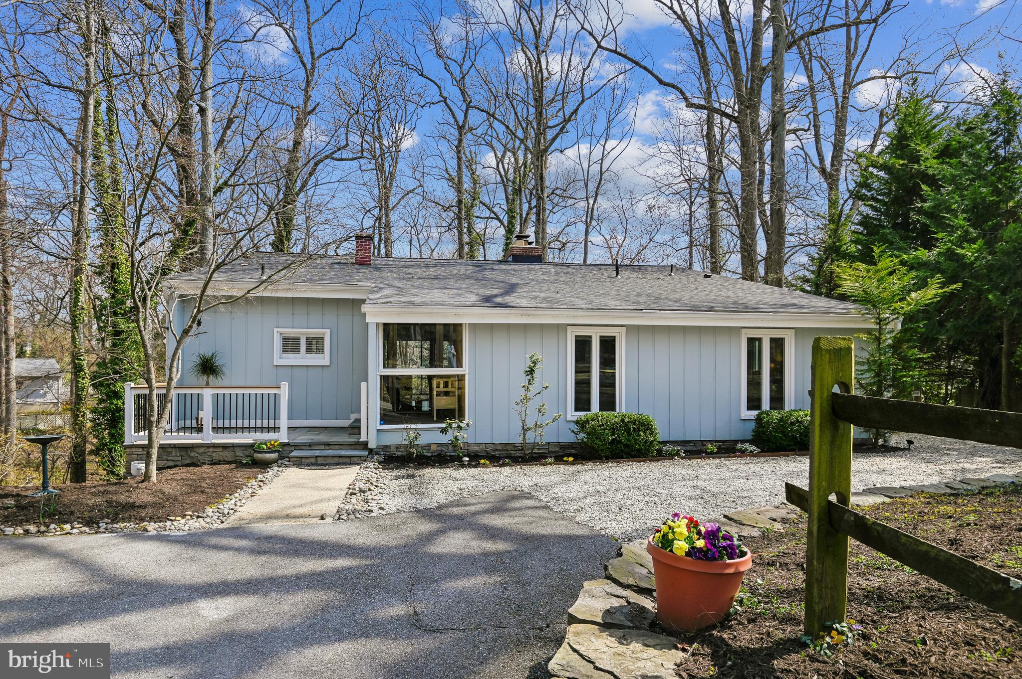 2654 Ogleton Road Annapolis, MD 21403 - Photo 2 of 47 Private oasis in water privileged neighborhood