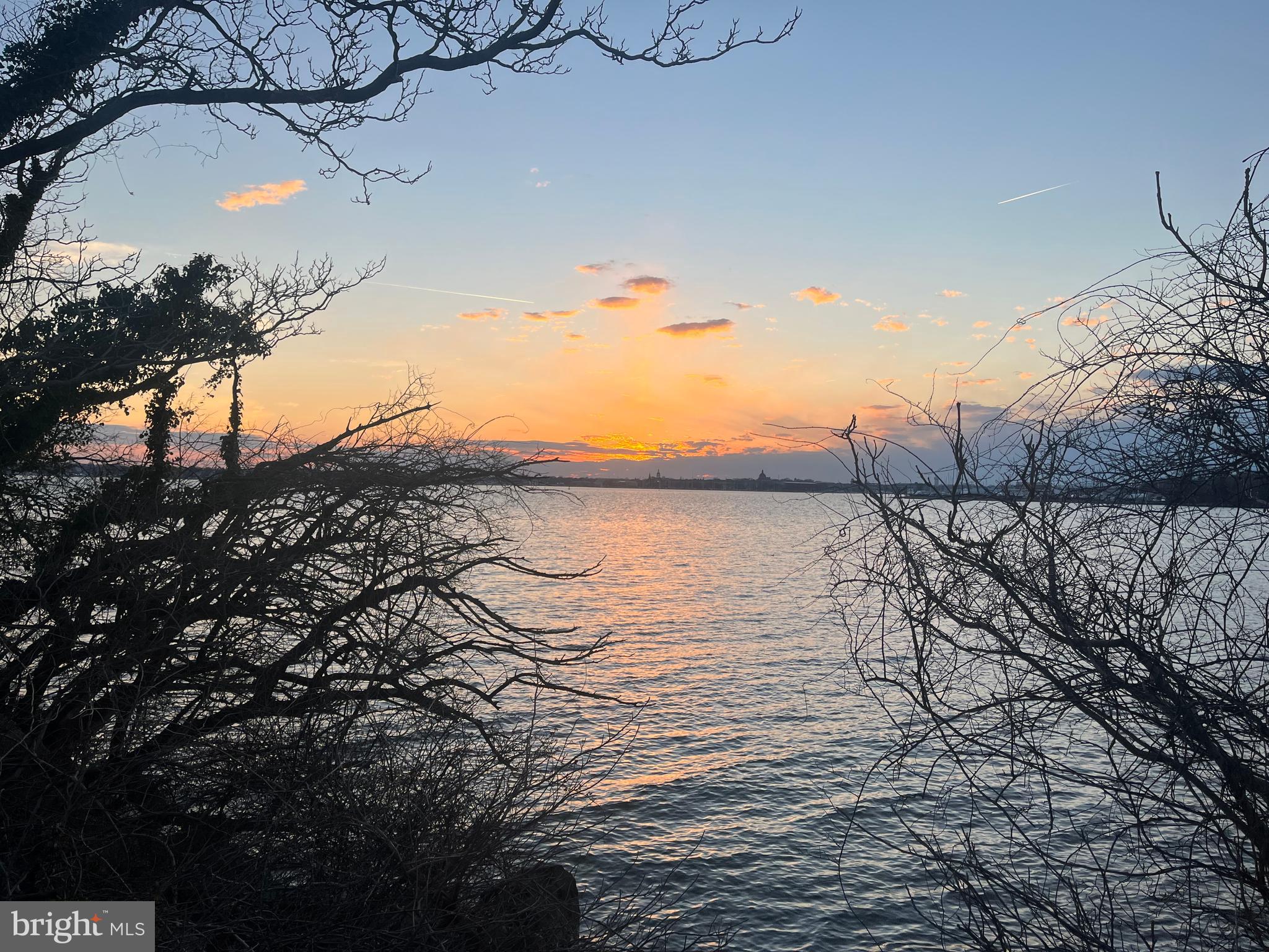 2654 Ogleton Road Annapolis, MD 21403 - Photo 5 of 15 Sunsets at the beach