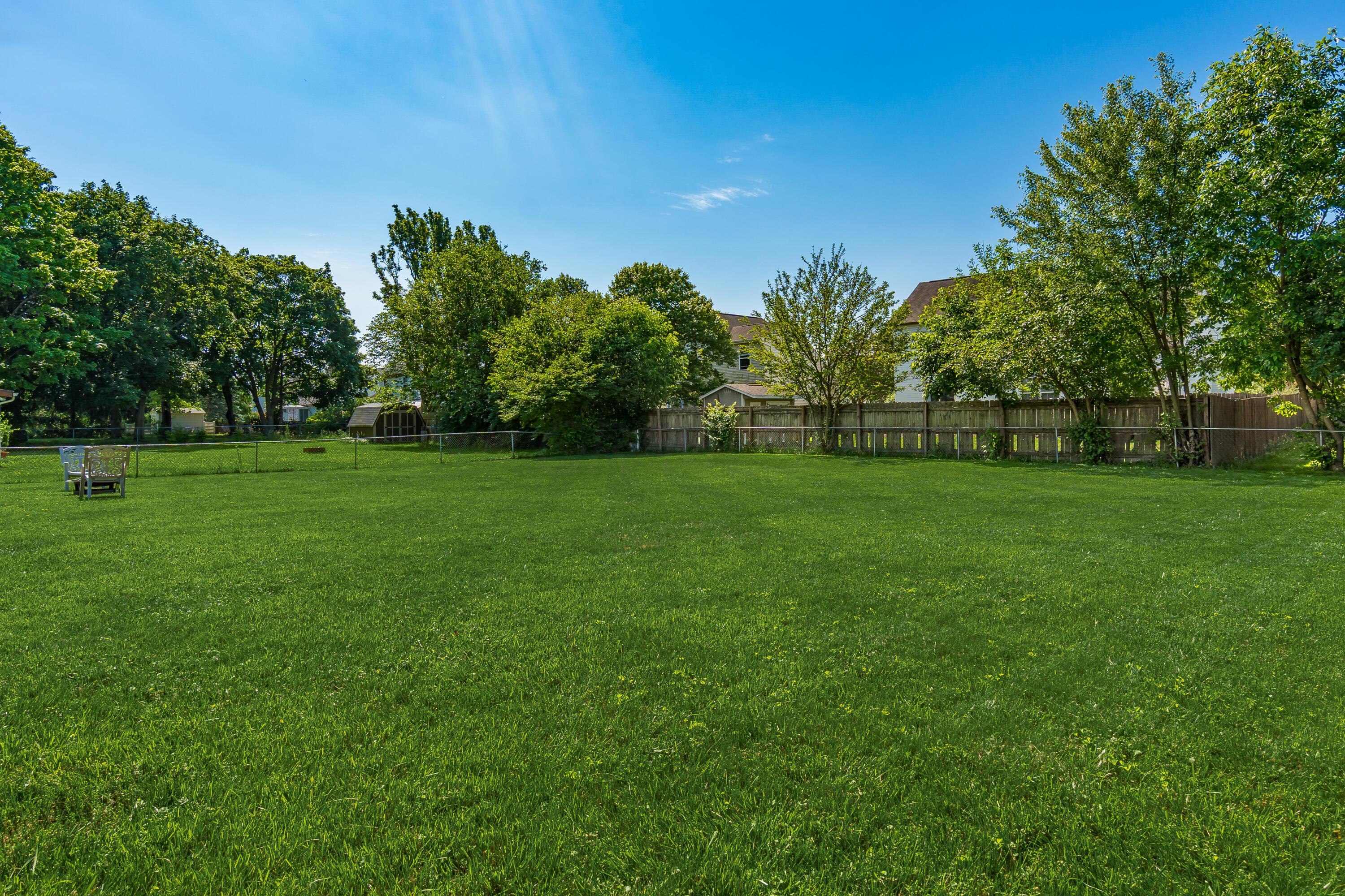 6285 Feder Road Columbus, OH 43228 - Photo 21 of 21 i_6285_Feder backyard1