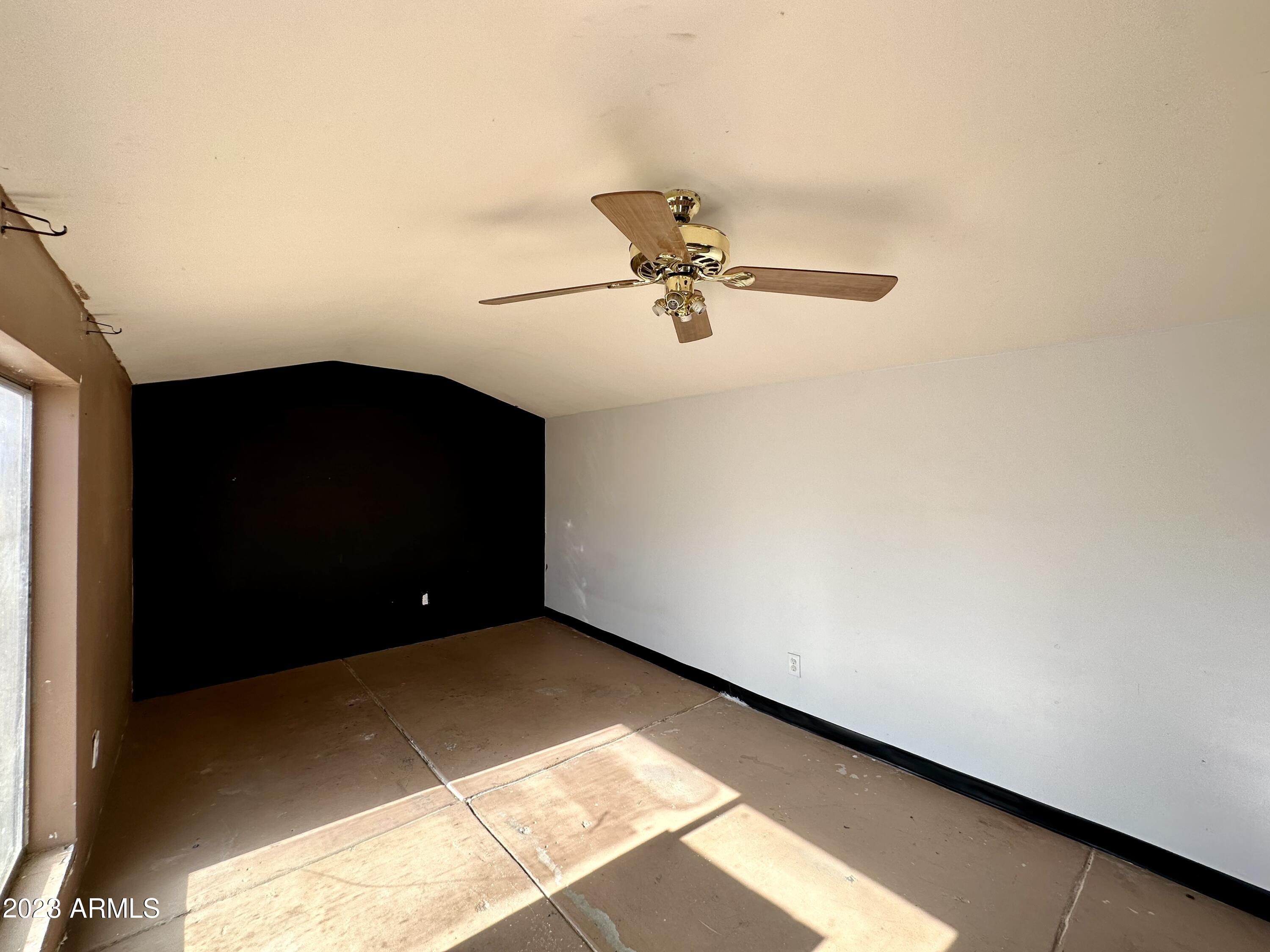 6242 West Coronado Road Phoenix, AZ 85035 - Photo 38 of 41 Detached room