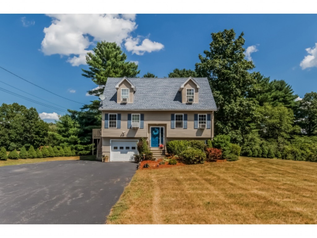 65 Lawrence Road Salem, NH 03079 - Photo 1 of 26