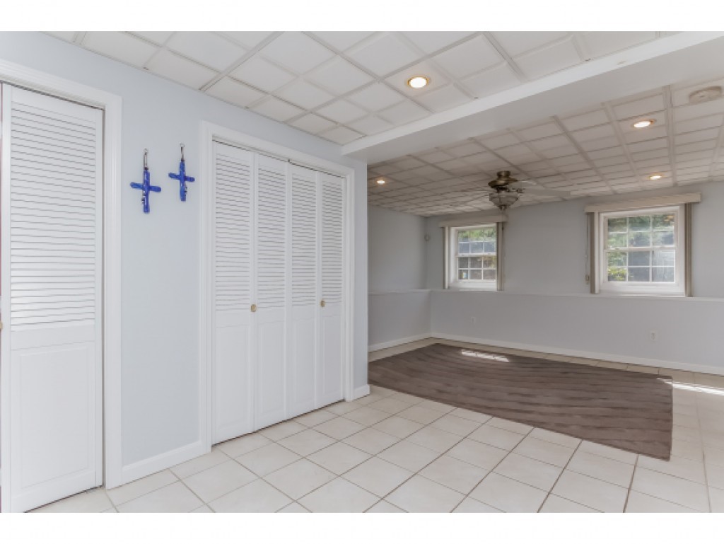 65 Lawrence Road Salem, NH 03079 - Photo 16 of 26