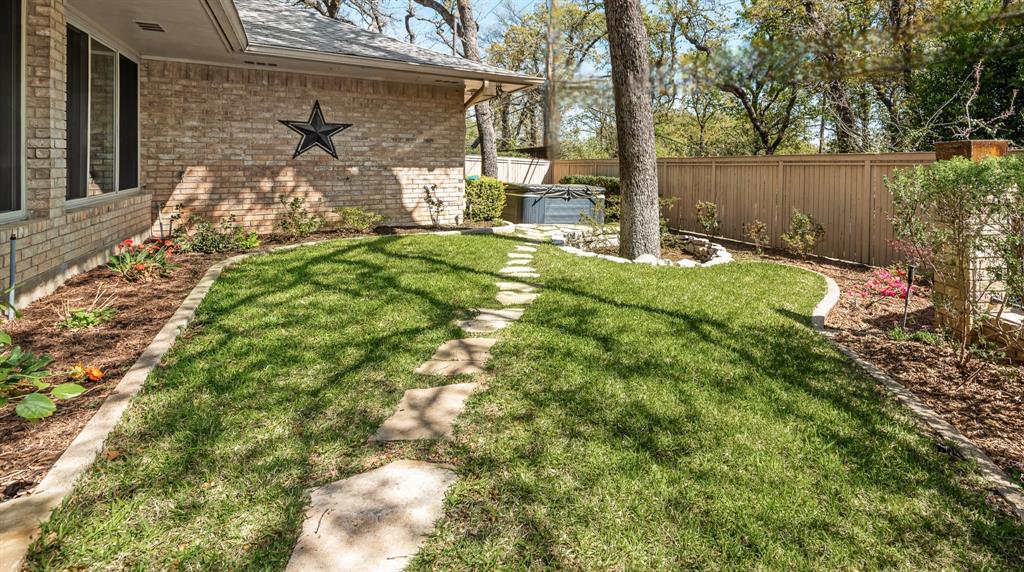 805 Crowley Road Arlington, TX 76012 - Photo 27 of 28
