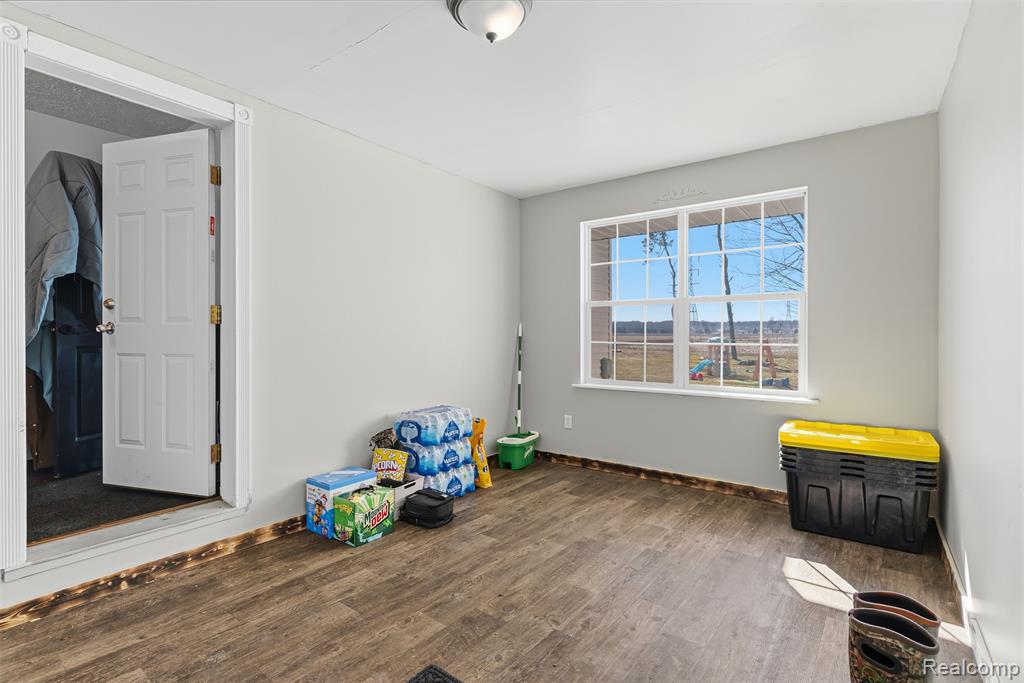 8753 Brewer Road Millington, MI 48746 - Photo 9 of 28 Gallery Image 9