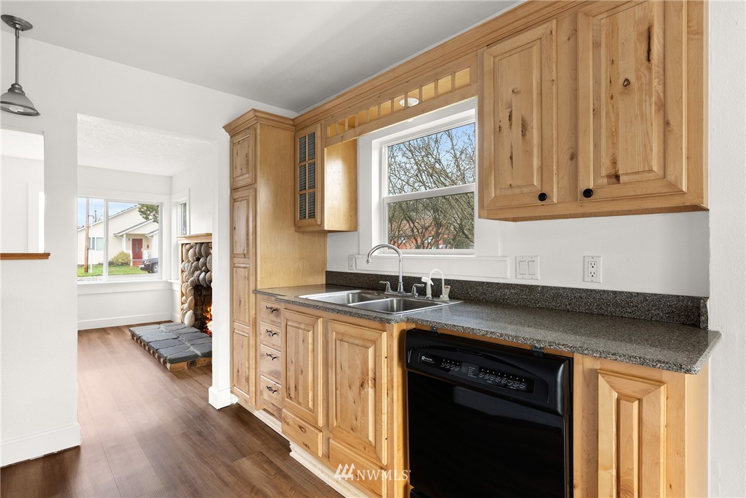79 Southwest 11th Street Chehalis, WA 98532 - Photo 9 of 27 Gallery Image 9