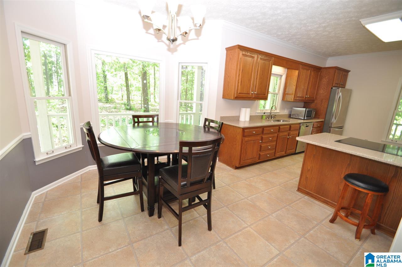 209 Chestnut Circle Alabaster, AL 35007 - Photo 6 of 13