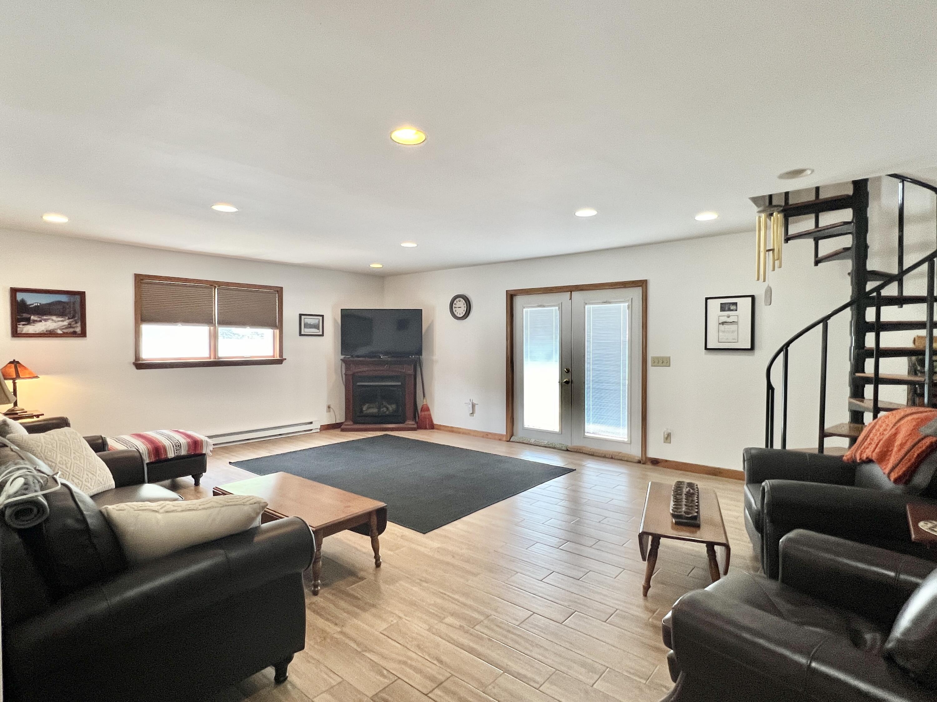 20 Riverside Avenue Plattsburgh, NY 12901 - Photo 18 of 50 Gallery Image 18