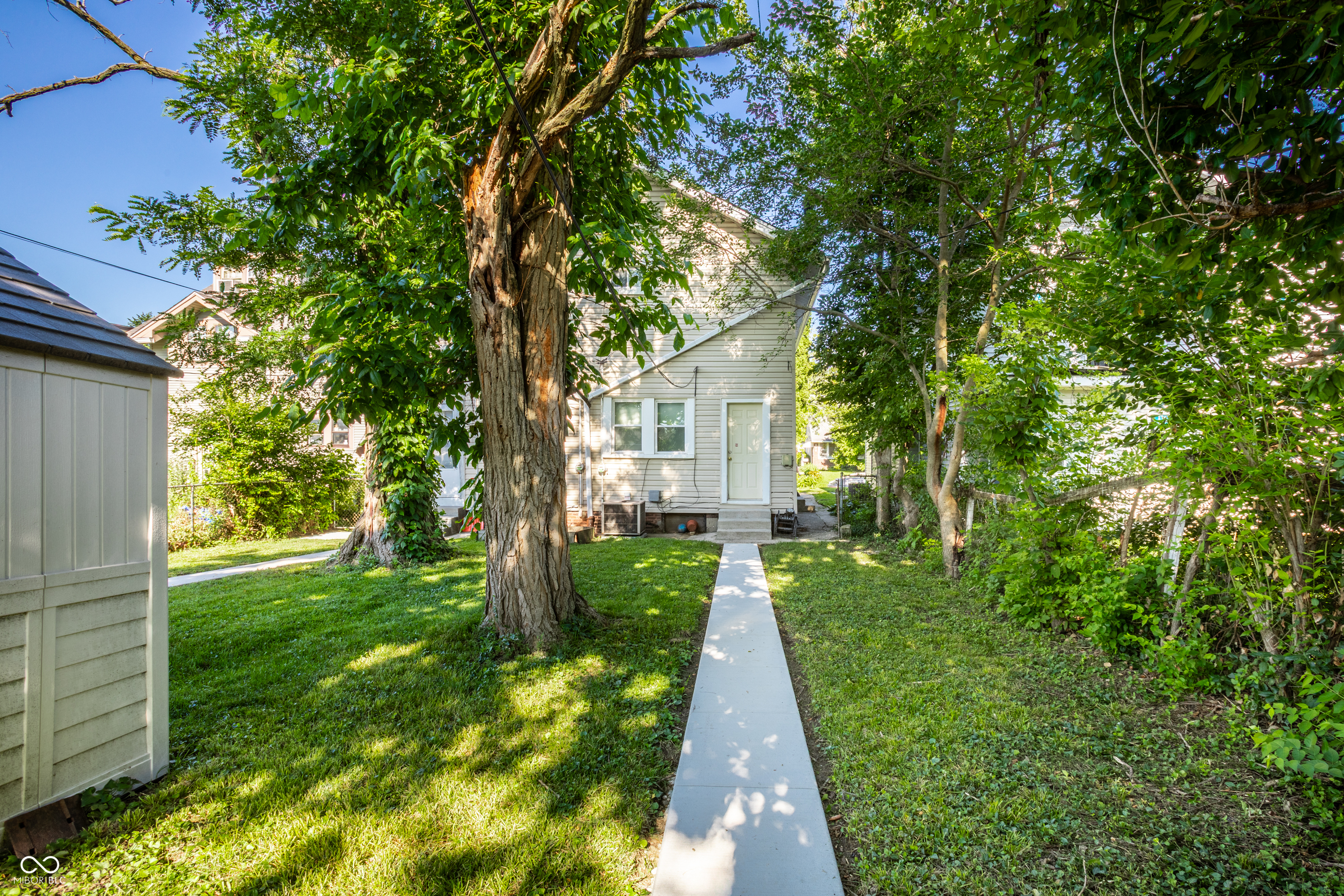 617-619 North Riley Avenue Indianapolis, IN 46201 - Photo 40 of 40