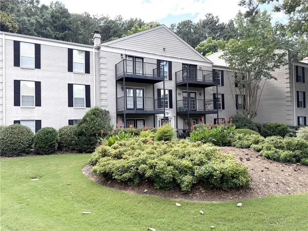 $2,295 | 3513 Essex Avenue, Unit 67, Atlanta, GA 30339