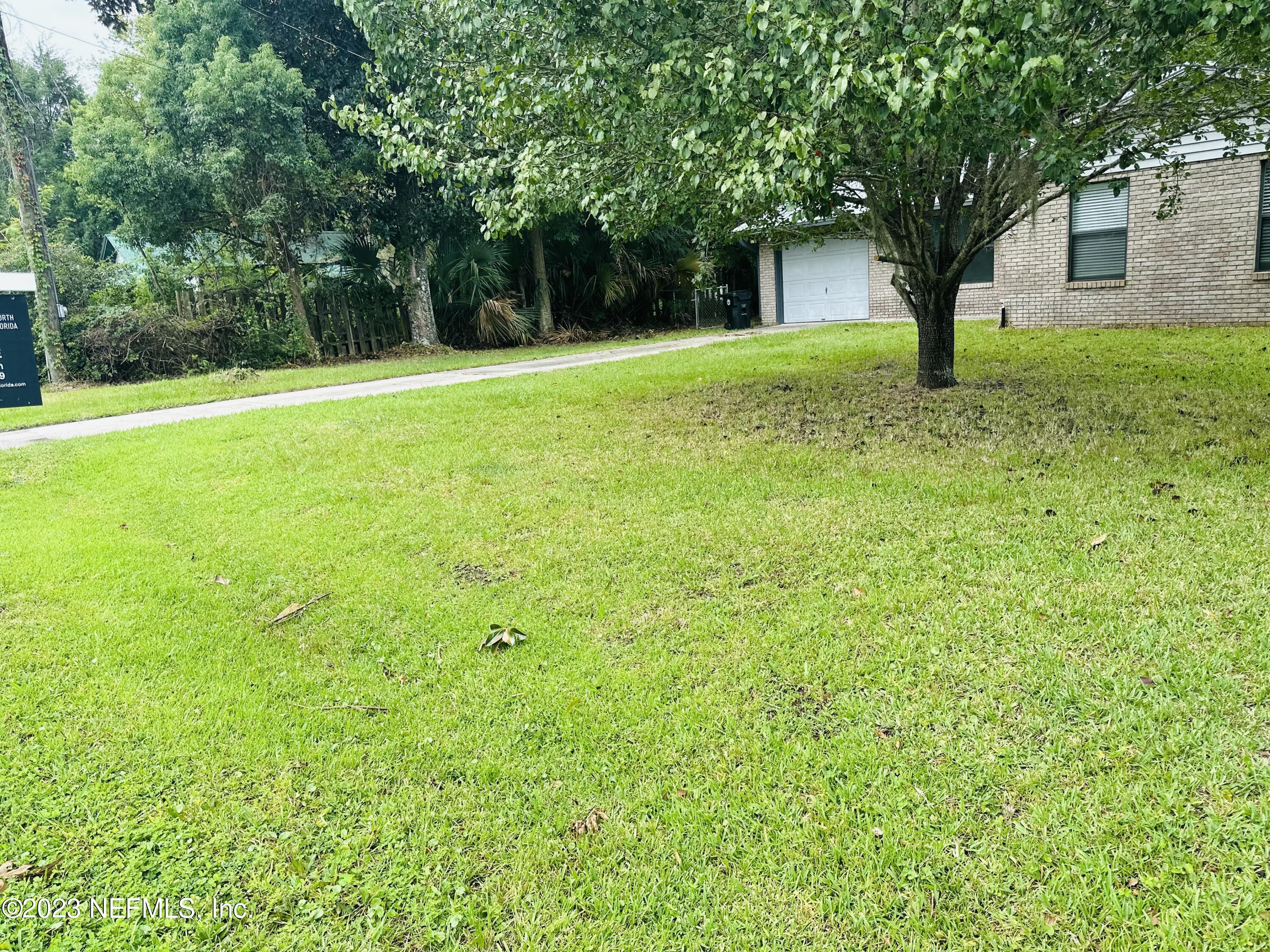 401 Alton Road Starke, FL 32091 - Photo 4 of 30 IMG_3284