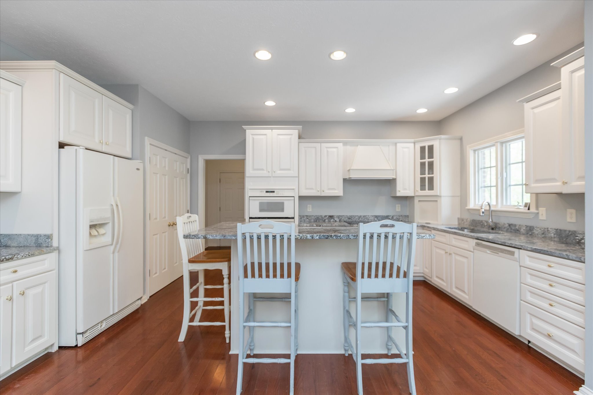 8113 Sargent Ridge Indianapolis, IN 46256 - Photo 8 of 61 Gallery Image 8