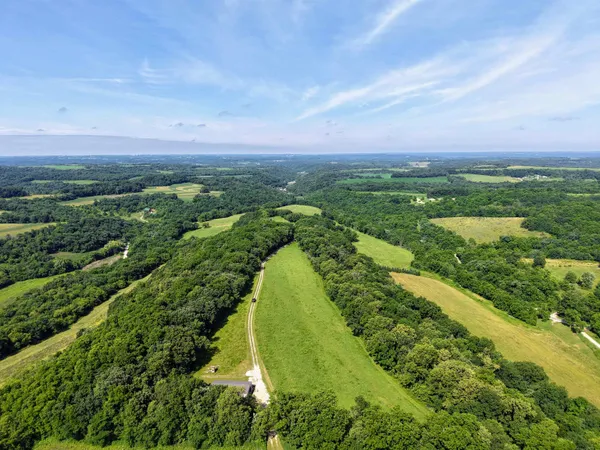 $899,900 | 6050 Pine Knob Road, Boscobel, WI 53805