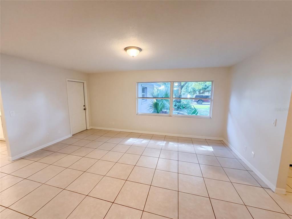 208 Robin Road Altamonte Springs, FL 32701 - Photo 9 of 30 Gallery Image 9