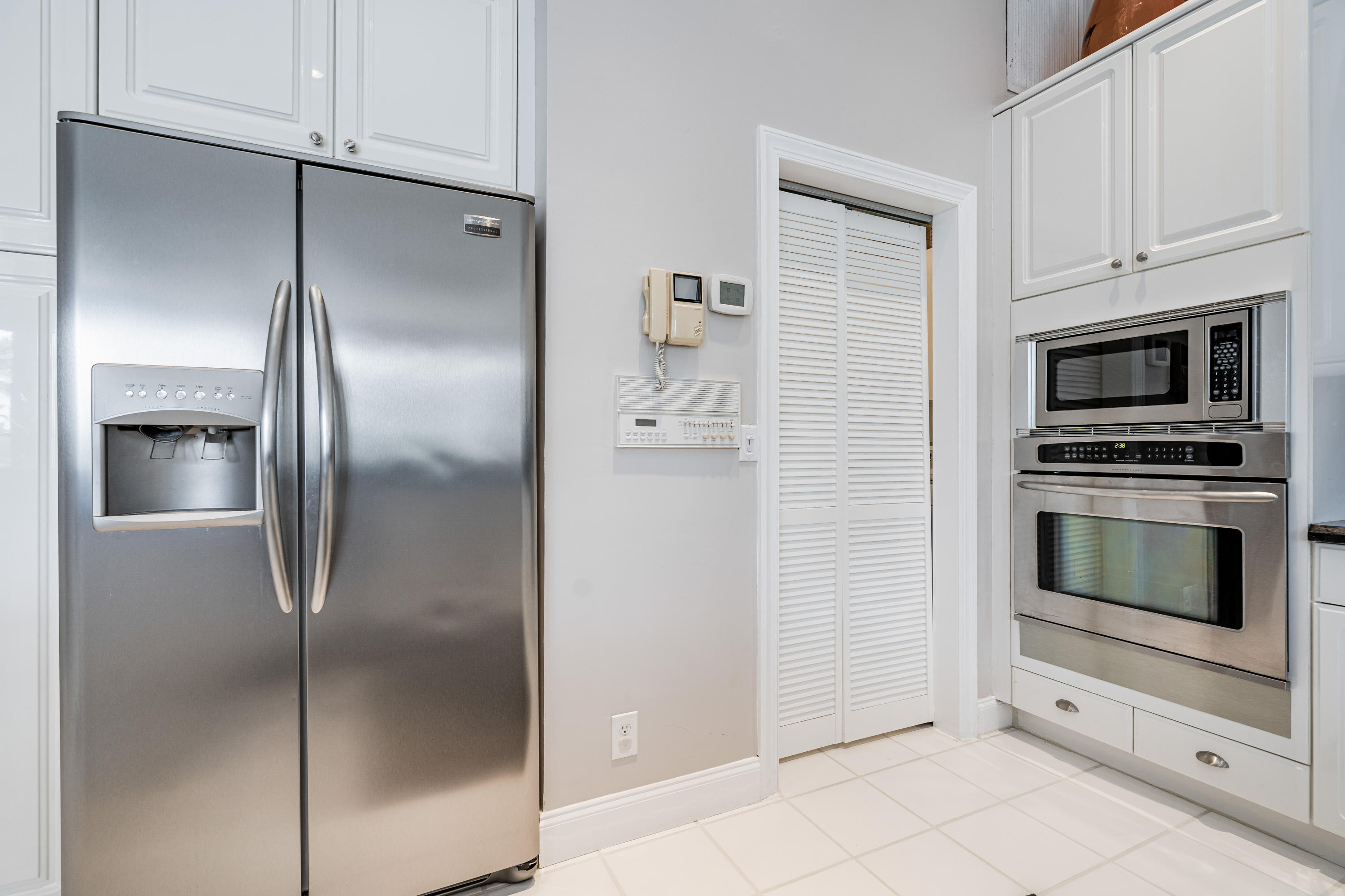 10684 Maple Chase Drive Boca Raton, FL 33498 - Photo 7 of 35 17