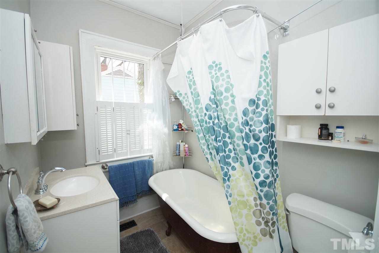 2925 Chapel Hill Road Durham, NC 27707 - Photo 19 of 25 Gallery Image 19