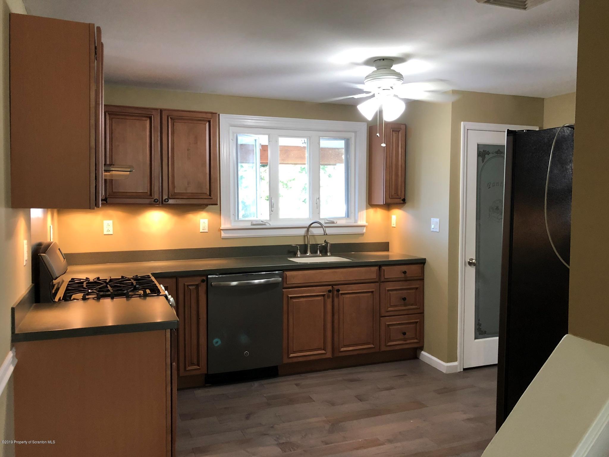 433 Rear Sanderson Avenue Throop, PA 18512 - Photo 6 of 36 Gallery Image 6