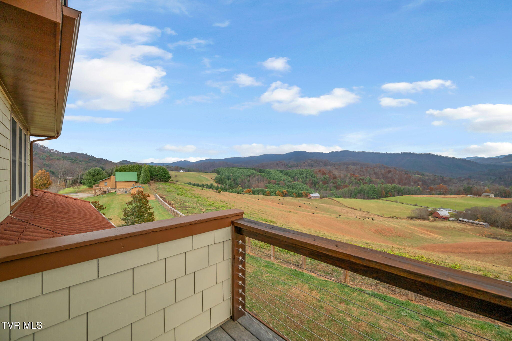 1869 Dry Hill Road Butler, TN 37640 - Photo 27 of 38 56-web-or-mls-_EXT7424