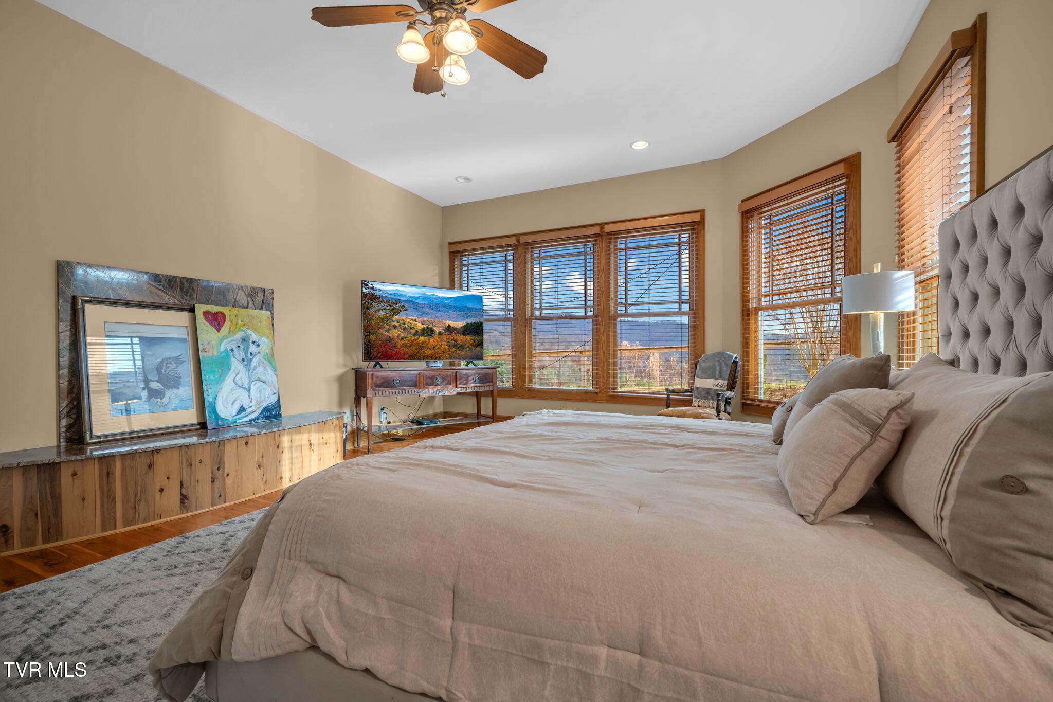 1869 Dry Hill Road Butler, TN 37640 - Photo 5 of 38 21-web-or-mls-_EXT7224